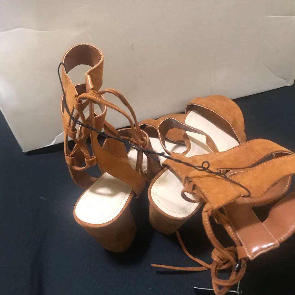Heel sandal